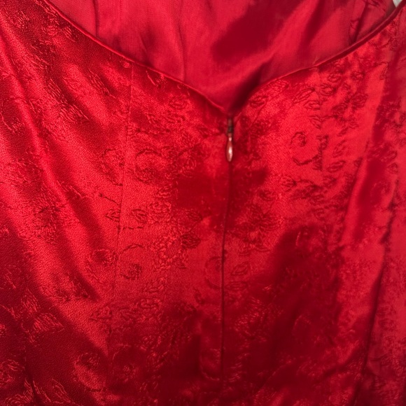 Jessica McClintock Vibrant Red Dress - Picture 4 of 6